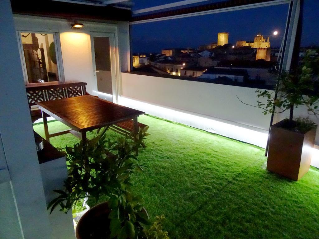 Atico77 Apartment กาเซเรส ภายนอก รูปภาพ